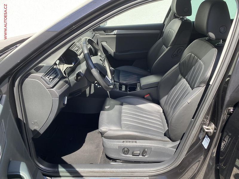 Škoda Superb (2019) 1.5 TSi, Style, bixen, navi - fotka 9 z 19