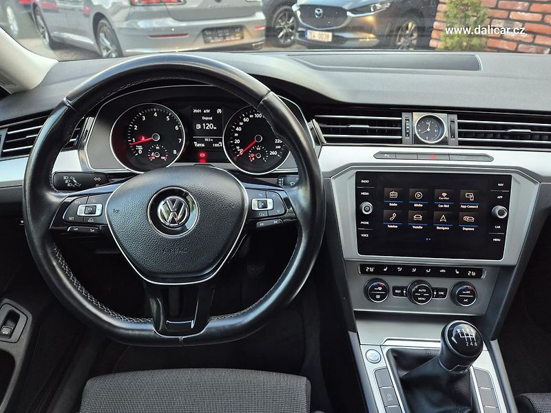 Volkswagen Passat Variant (2018) 1.4TSi 110KW ComfortLine  - fotka 23 z 54