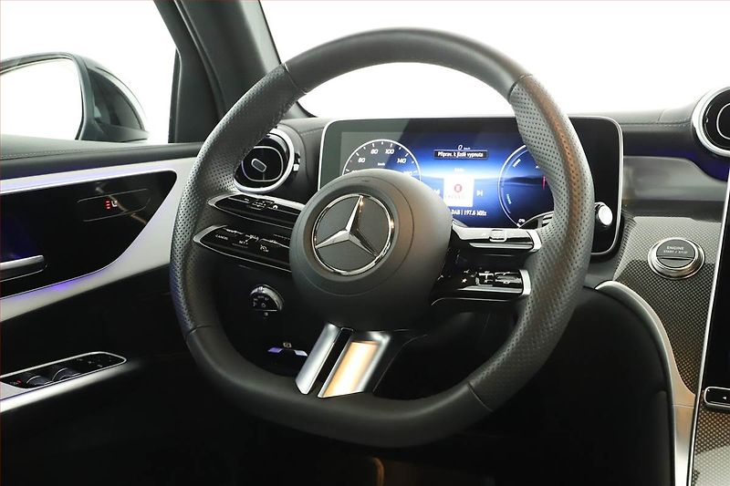 Mercedes-Benz GLC (2025) 300 de 4MATIC, AMG LINE - fotka 8 z 20