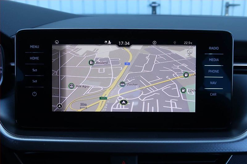 Škoda Kamiq (2019) 1.0 TSI, Automat, Navi - fotka 19 z 27
