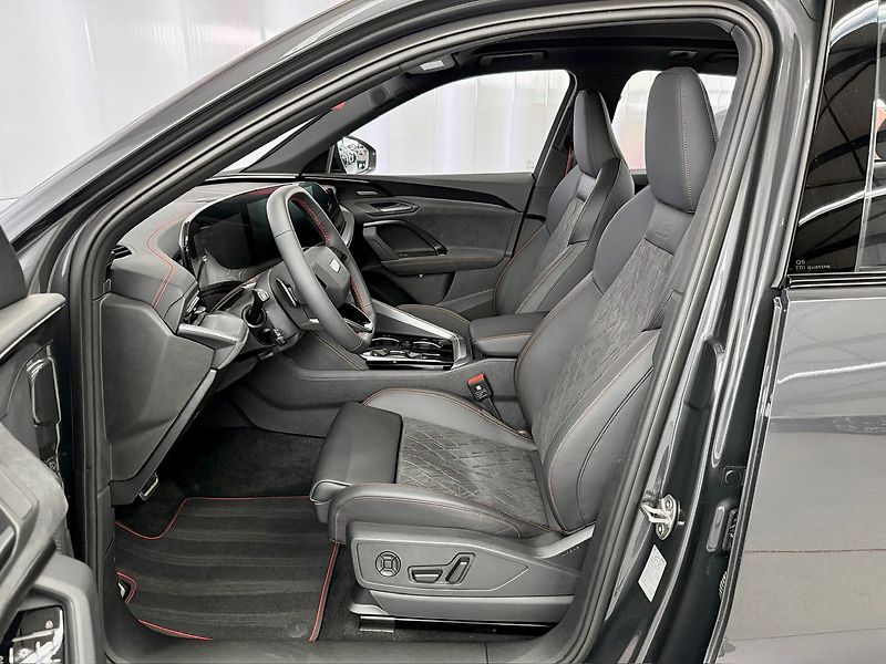 Audi Q5 2.0TDI 150KW QUATTRO S-LINE, M - fotka 10 z 28