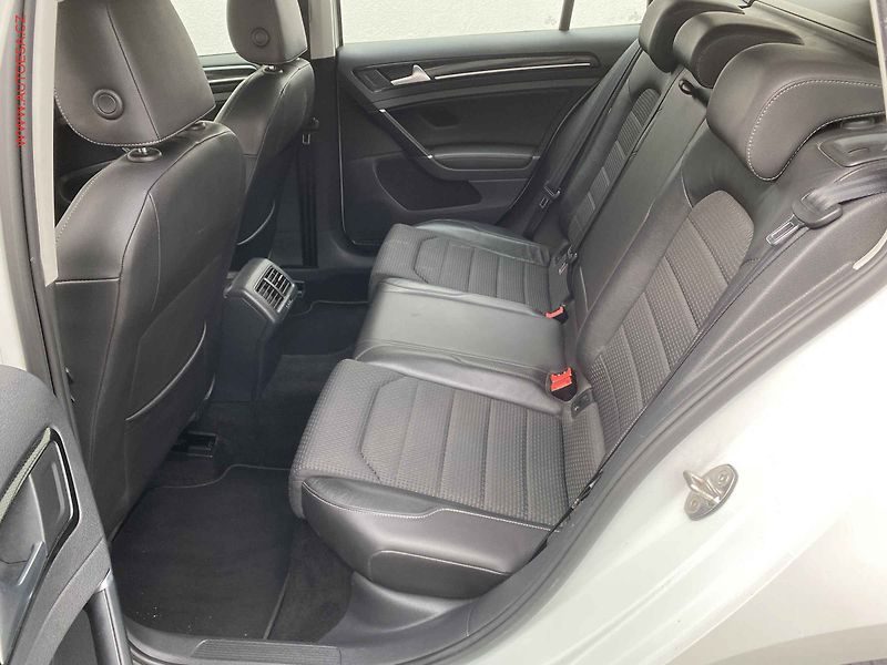 Volkswagen Golf (2014) 1.4 TGi, ČR, Highline, DSG - fotka 10 z 16