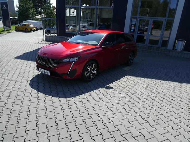 Peugeot 308 (2023) SW ALLURE 130k PT EAT8 - fotka 3 z 27