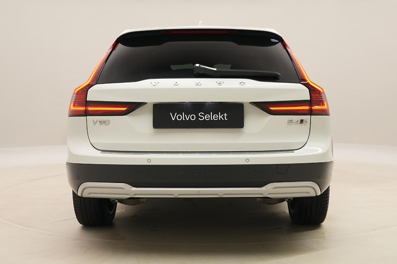 Volvo V90 CC B4 AWD MOMENTUM AUT - fotka 12 z 65