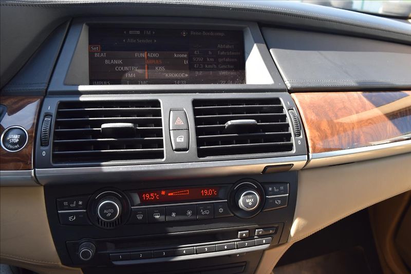 BMW X6 3,0 d 210KW AUTOMAT PO SERVISE - fotka 42 z 50