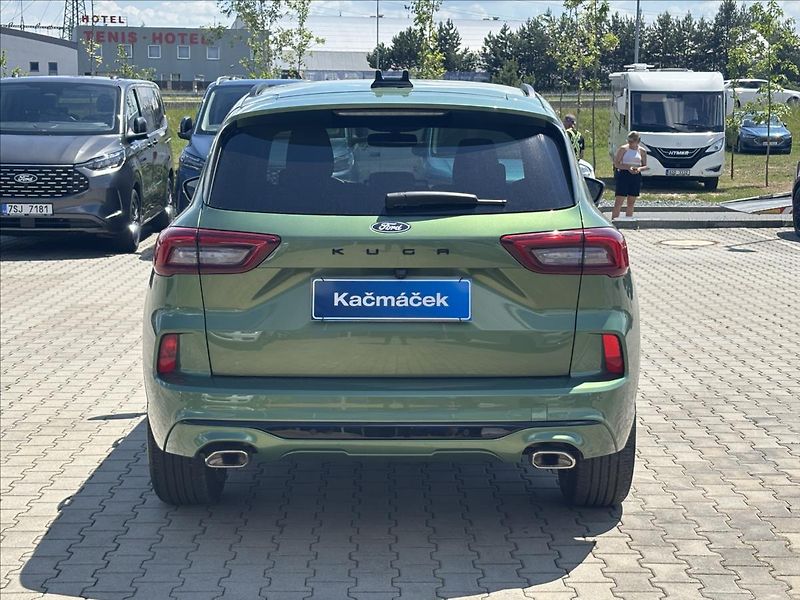 Ford Kuga 1,5 EcoBoost 137 kW ST-Line - fotka 4 z 27