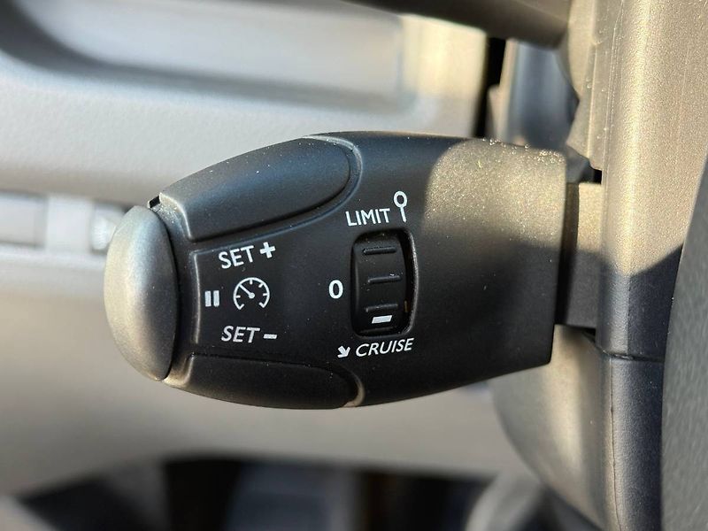 Citroën Jumpy (2017) 1.6 BlueHDi 85 kW - fotka 15 z 20