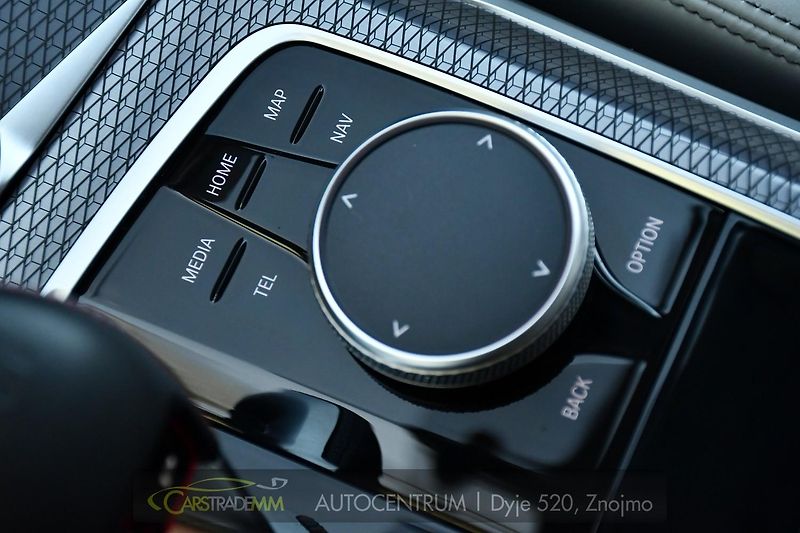 BMW M3 COMPETITION xDrive HUD H/K  - fotka 36 z 62