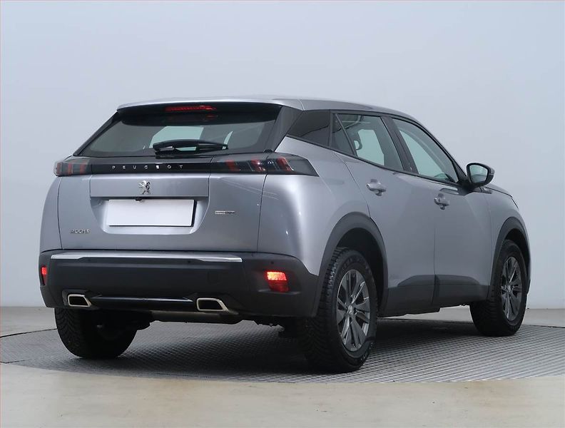 Peugeot 2008 (2021) 1.2 PureTech, Serv.kniha - fotka 5 z 16