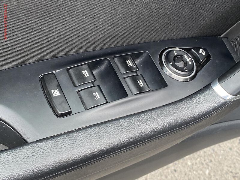 Hyundai i40 (2017) 1.7 CRDi, ČR, AC, park.čidla - fotka 11 z 19