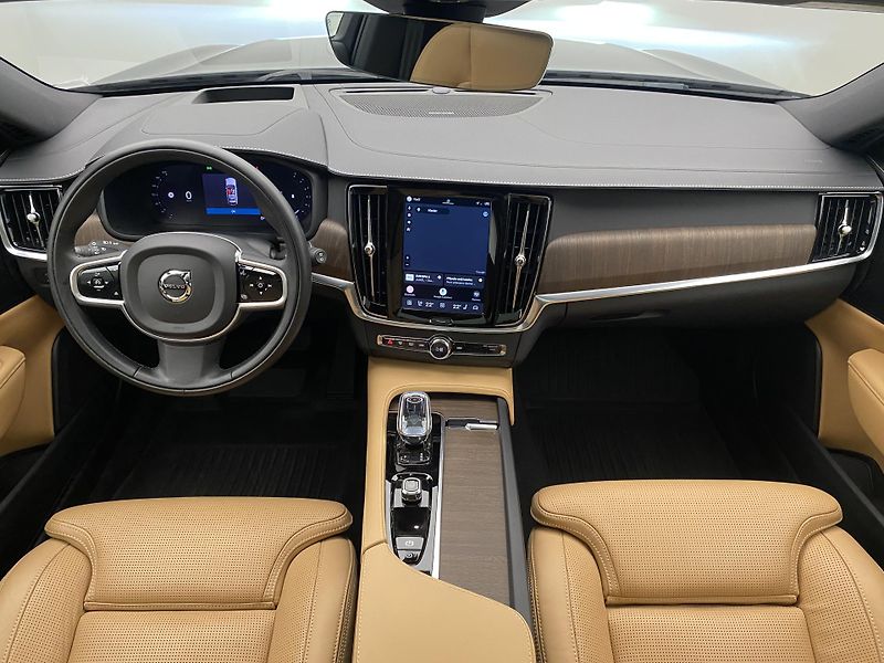 Volvo V90 B4 BRIGHT PLUS AUT REZERVACE - fotka 2 z 48