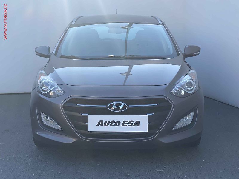 Hyundai i30 (2015) 1.6GDi, ČR, ČR, tempo - fotka 2 z 16