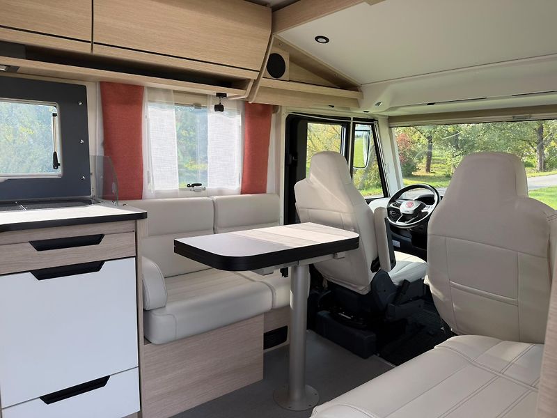 Rapido Ostatní 2.2 D 866F Automat Záruka  - fotka 24 z 29