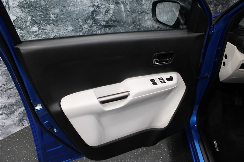 Suzuki Ignis 1,2 i 66KW jen 42400KM - fotka 8 z 31