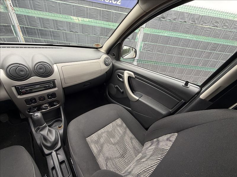 Dacia Sandero 1.4 - fotka 10 z 12