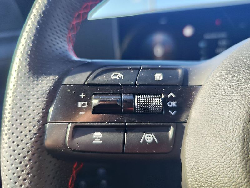 Hyundai Tucson 1.6 T-GDI/212kW N-Line PHEV AT - fotka 26 z 33