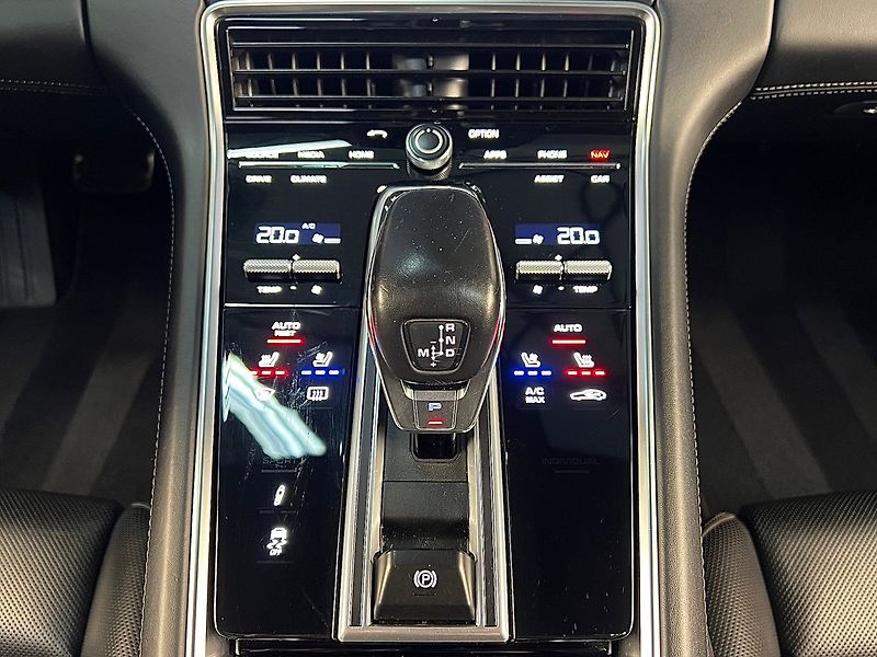 Porsche Panamera 4S DIESEL PDLS, WEBASTO - fotka 26 z 37