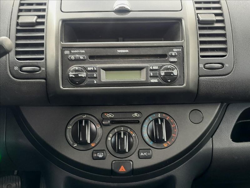 Nissan Note 1,4 i - fotka 32 z 41