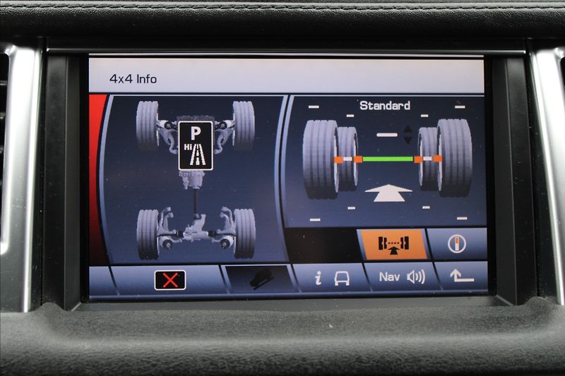 Land Rover Range Rover Sport 3,0 TDV6  ČR,A/T,4x4,DPH,HSE - fotka 13 z 46