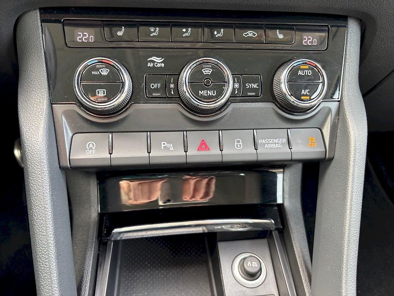 Škoda Karoq (2018) STYLE TSI 1.5/110KW 6MP - fotka 31 z 34