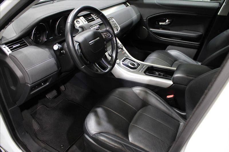 Land Rover Range Rover Evoque 2,0 SE Td4 132 kW Panorama - fotka 9 z 34