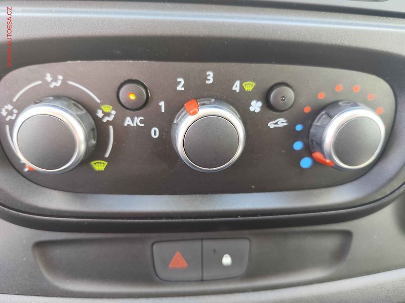 Renault Trafic (2021) 2.0dCi L1H1, AC - fotka 15 z 19