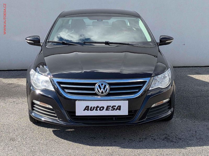 Volkswagen Passat CC (2011) 2.0 TSi, ČR, DSG, park - fotka 2 z 16