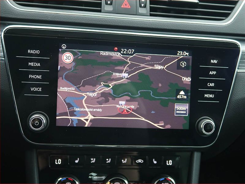 Škoda Superb (2020) Style 1.5 TSI - fotka 16 z 22