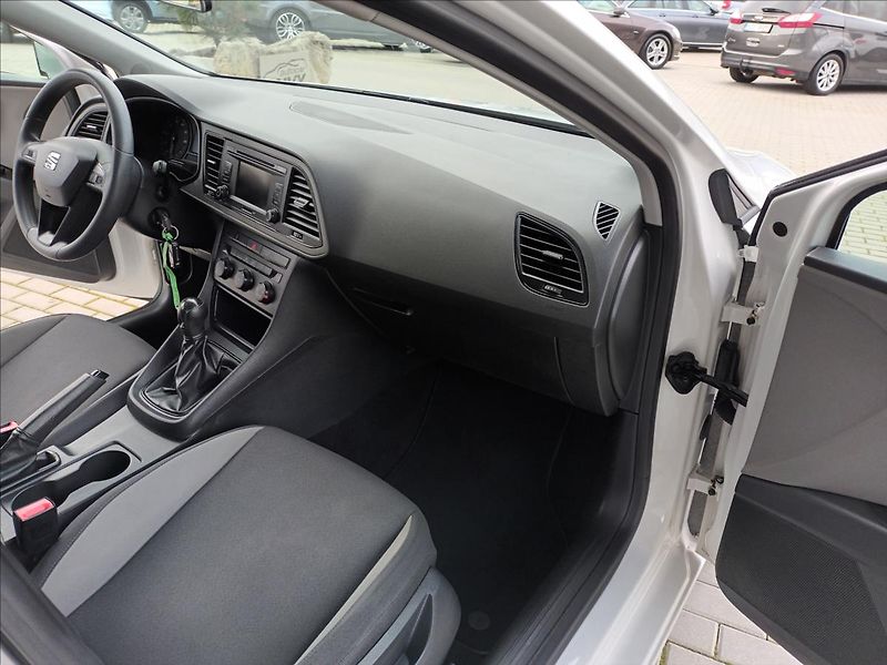 Seat Leon 1,2 TSI,77KW,SERVISKA,KLIMA, - fotka 25 z 41