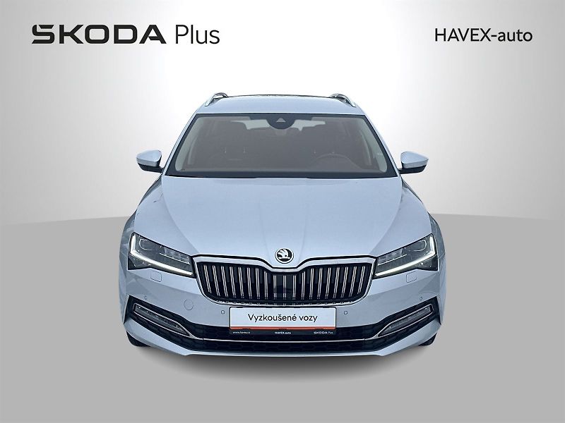 Škoda Superb (2023) Combi 2.0 TDI 4x4 DSG L&K - fotka 4 z 36