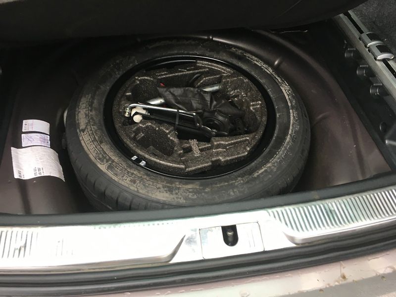Škoda Superb (2011) II 2.0 TDi 4X4 125 kW - fotka 23 z 34