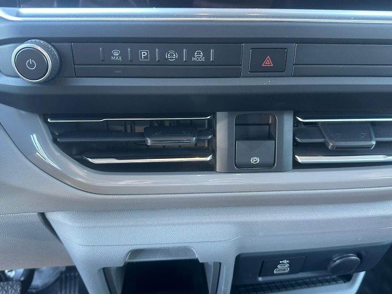 Volkswagen Caravelle (2026) 2.0TDi, 110KW, 8. MÍST - fotka 21 z 40