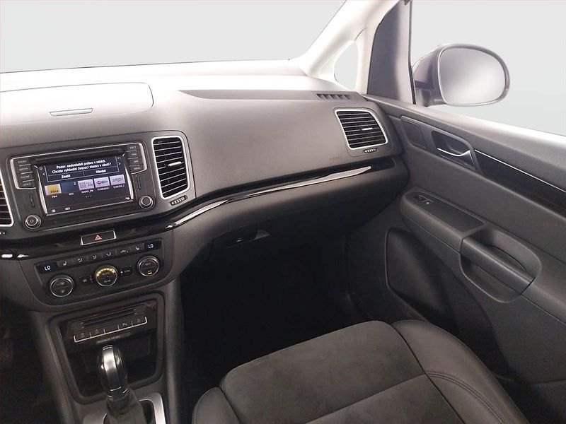 Volkswagen Sharan (2017) 2.0 TDI BMT, Automat, Kůže - fotka 8 z 22