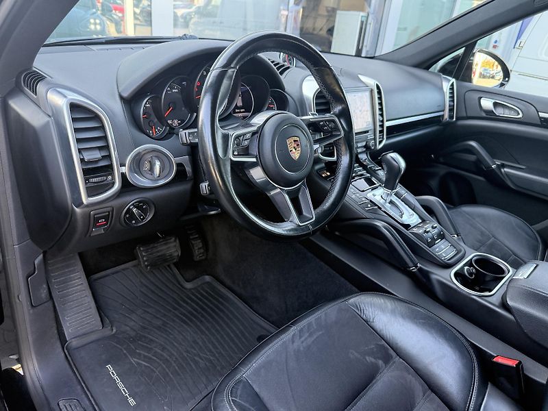 Porsche Cayenne 3.0 D Platinum Edition - fotka 11 z 42