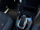 Peugeot 2008 ALLURE 1.2 PureTech 130 EAT8 - náhled 22