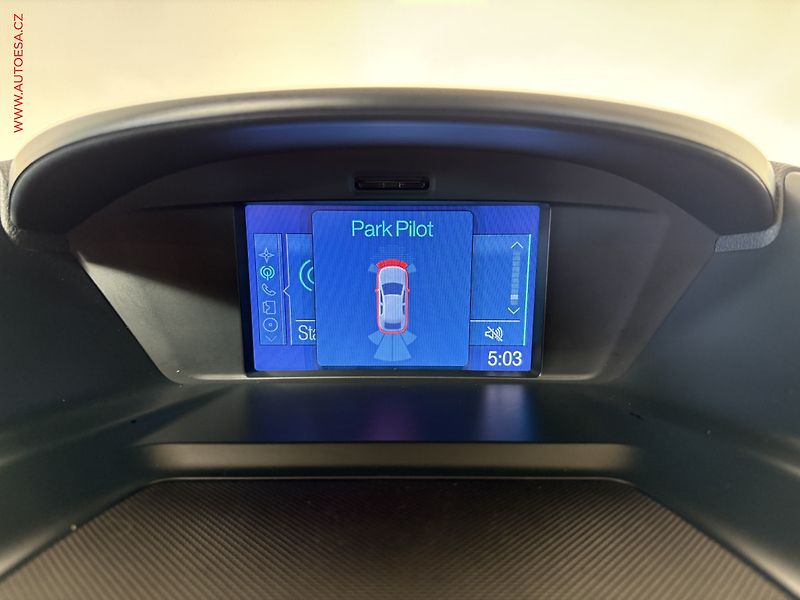 Ford C-MAX (2014) 2.0 TDCi, AT, xenon, autoAC - fotka 14 z 16