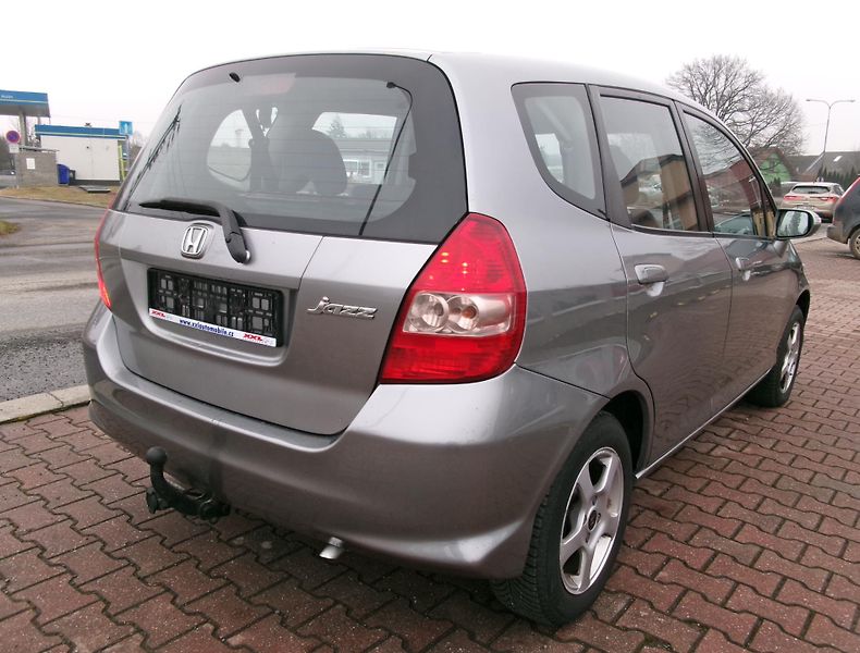 Honda Jazz (2005) 1,3i - ZADÁNO - fotka 8 z 27