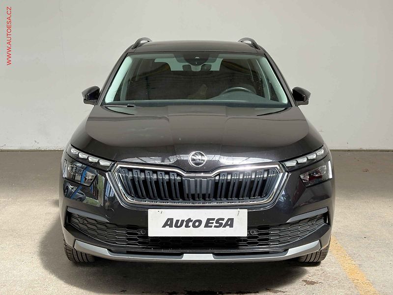 Škoda Kamiq (2020) 1.0 TSi, Style, navi, panor - fotka 2 z 16