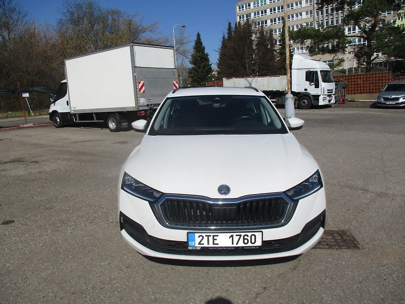 Škoda Octavia kombi AMBITION, 2.0 TDI 85kw - fotka 3 z 24