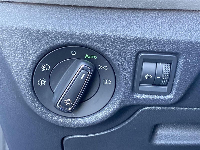 Škoda Kamiq (2025) 1.0 TSI Top Selection - fotka 19 z 33