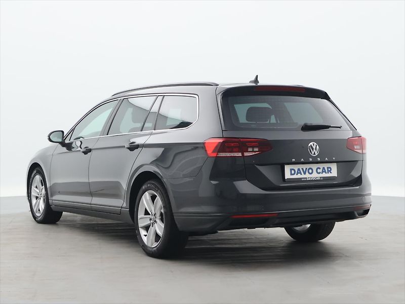 Volkswagen Passat 2,0 TDI 110kW Business Combi - fotka 5 z 30