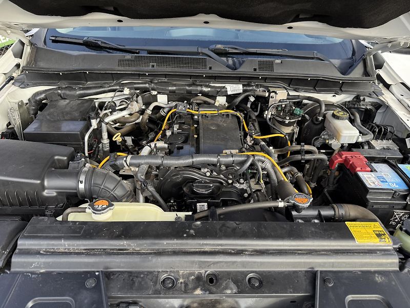 Nissan King Cab 2,3dCi Odpočet DPH - fotka 25 z 25