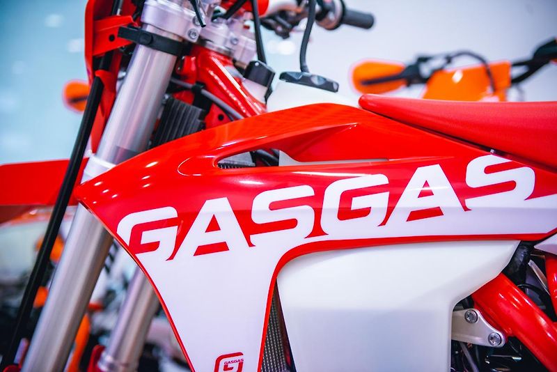 GASGAS EC 250 Racing (2022) EC 250 TPI 2T - fotka 16 z 49