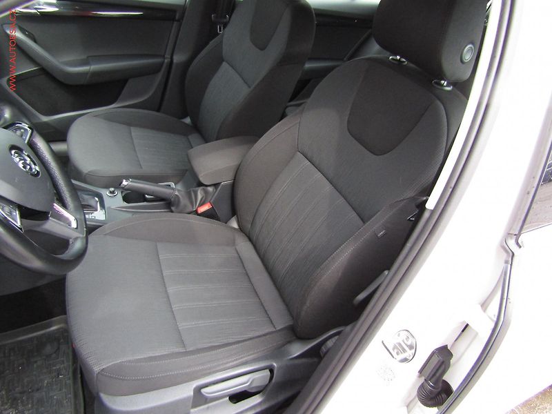 Škoda Octavia (2017) 1.8TSi 4x4, 2.maj,ČR, Style - fotka 9 z 19