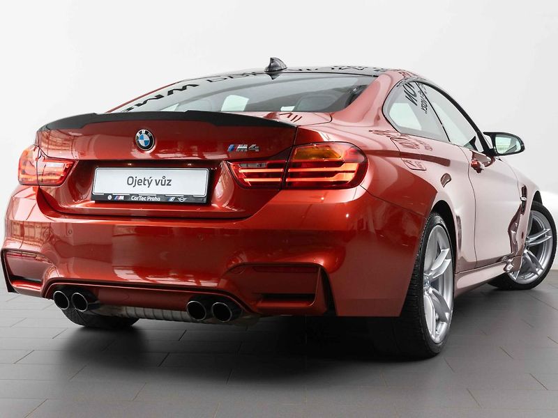 BMW M4 Coupé - fotka 5 z 19