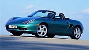 Porsche Boxster (1997). Motor: 2,5l (150 kW), najeto: 148 000 km. Cena: 258 000 Kč.