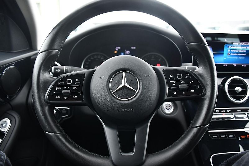 Mercedes-Benz Třídy C 200d PRAV. SERVIS MB 2xPNEU - fotka 28 z 55