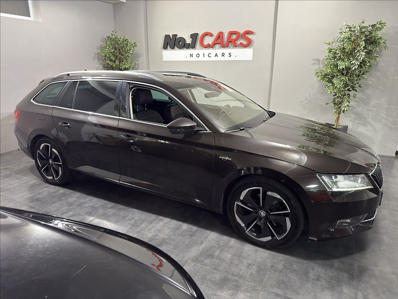 Škoda Superb 2,0   TDI DSG 4X4 140KW L&K - fotka 41 z 41
