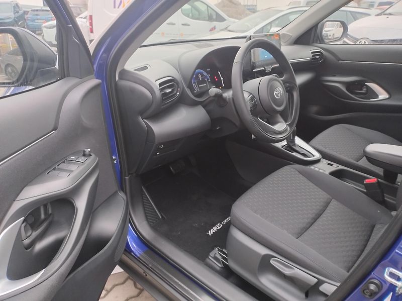 Toyota Yaris Cross (2026) 1.5 FHEV Limited Edition - fotka 6 z 11