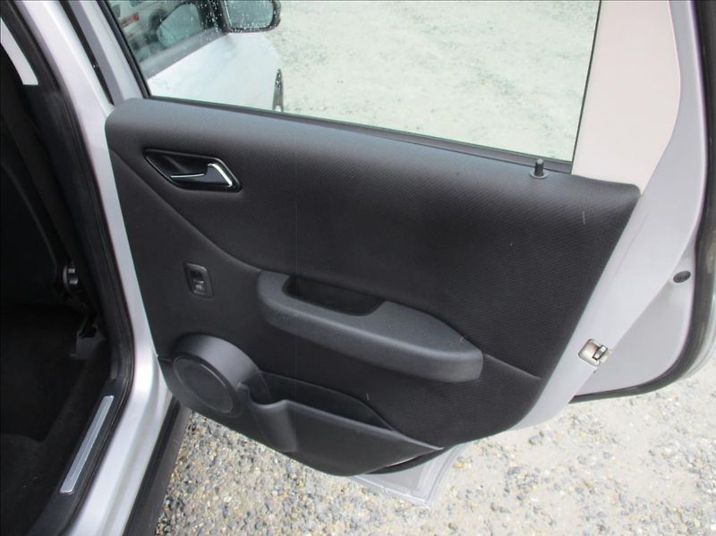Mercedes-Benz Třídy A 2,0 160 CDI, klima, servis, - fotka 12 z 45